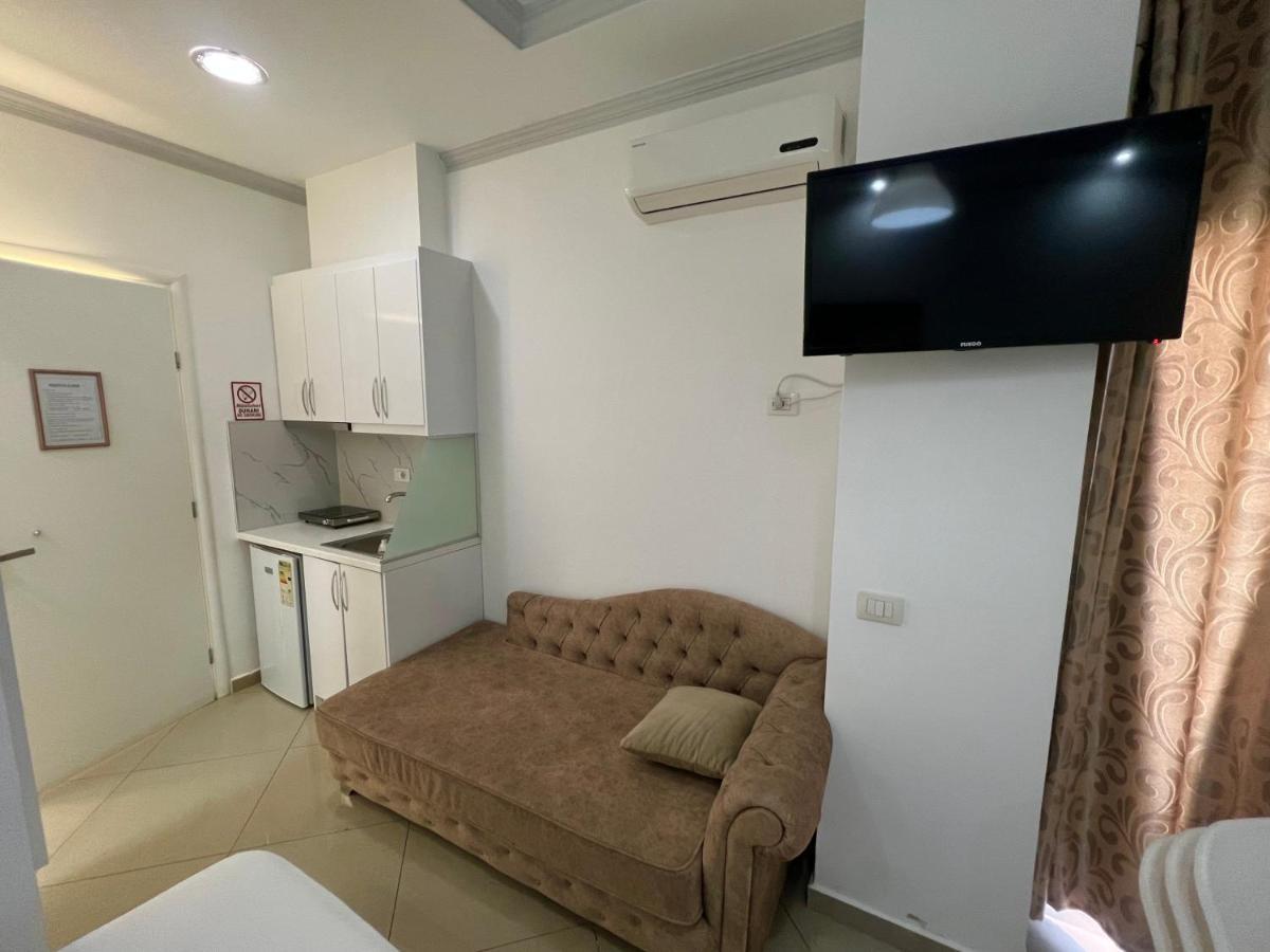 Seaside Rooms & Apartments Sarande Exterior photo