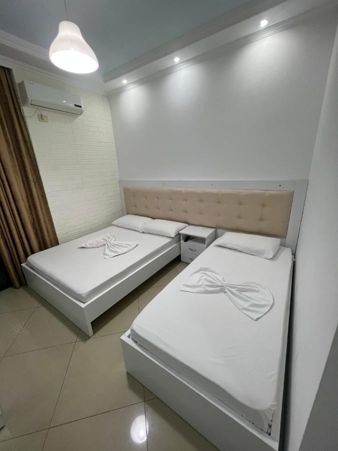 Seaside Rooms & Apartments Sarande Exterior photo