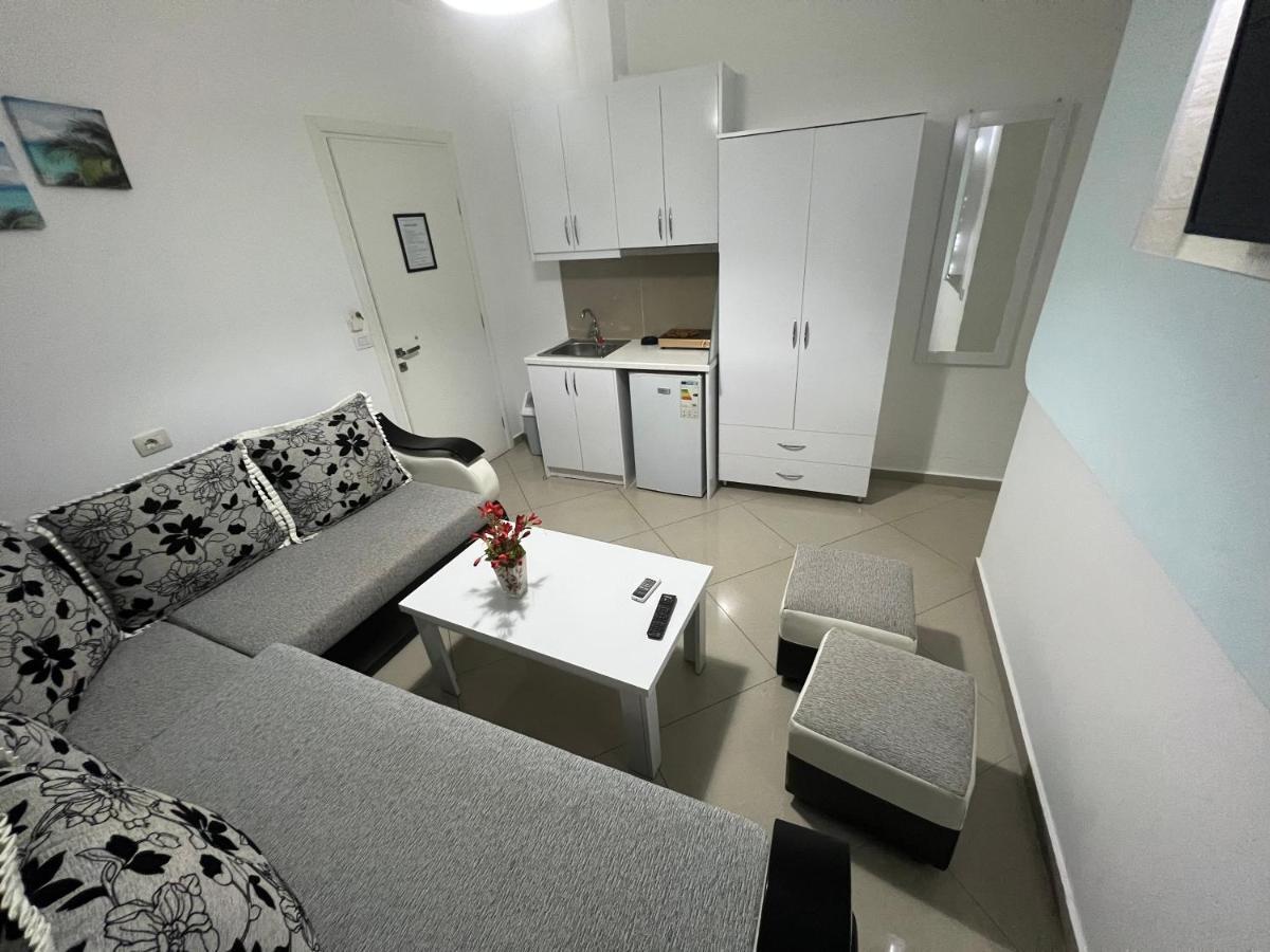 Seaside Rooms & Apartments Sarande Exterior photo