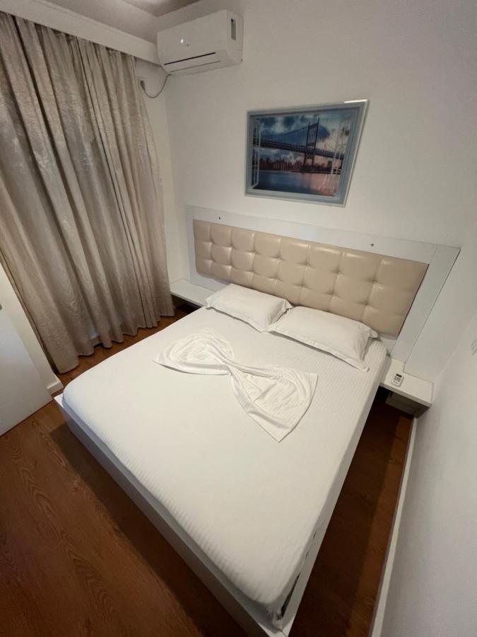 Seaside Rooms & Apartments Sarande Exterior photo