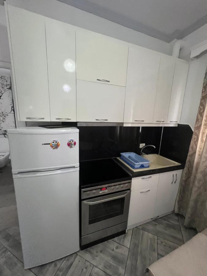Seaside Rooms & Apartments Sarande Exterior photo