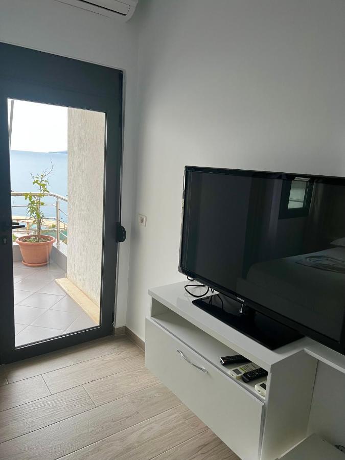 Seaside Rooms & Apartments Sarande Exterior photo